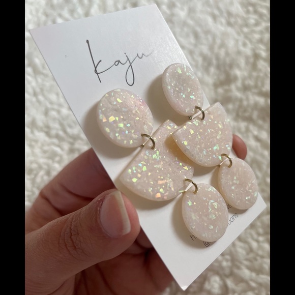 KajuCreations Jewelry - (RELISTED) ✨ HP ✨ Shimmer/Glitter ✨ Opal Earrings ✨